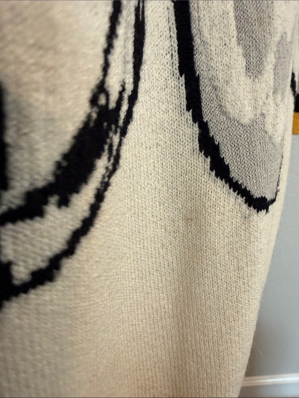 St John Marie Gray vintage Cream Floral-Graphic Knit Sweater bee rare print - Picture 8 of 16
